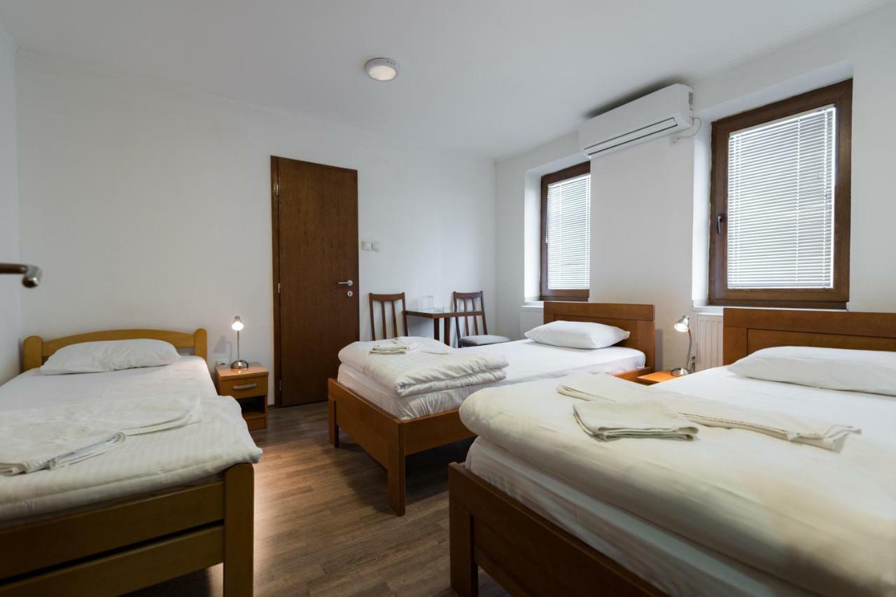 Rooms Gat Суботица Экстерьер фото